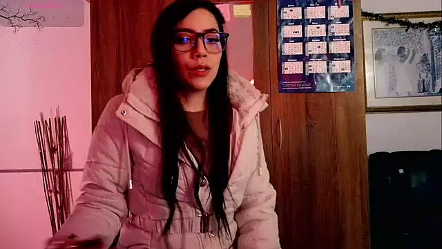 LauGrayJ online show from February 1, 2:43 am