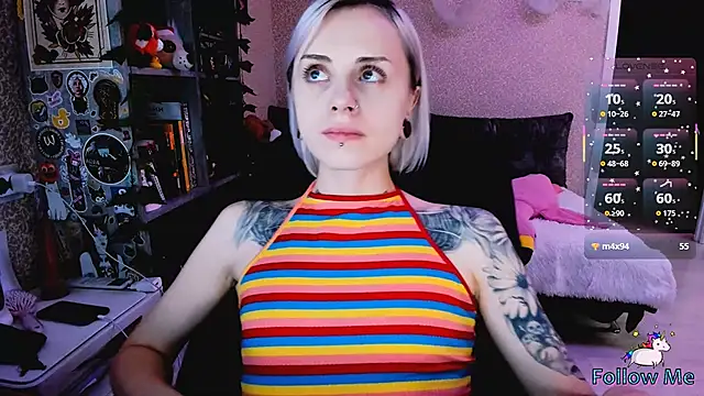 NaniMoore online show from November 9, 9:11 pm