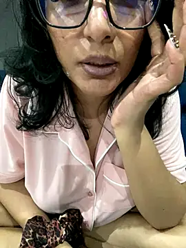 Indianbutter11 online show from September 19, 8:19 pm