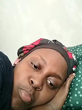 SlutyQueen32 online show from June 4, 10:20 am