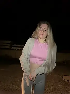 Holly-Glamour online show from July 2, 12:32 am