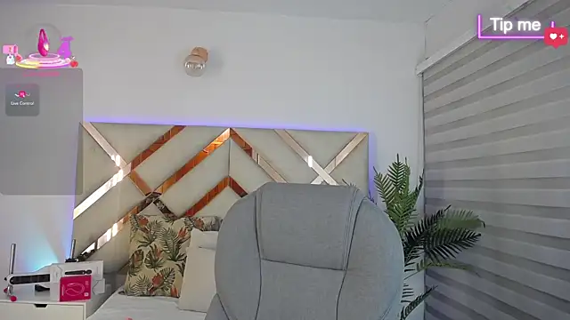 katy ruiz online show from September 17, 3:59 am