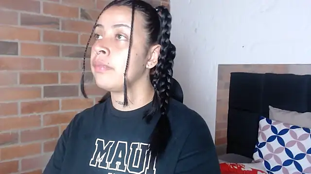 salome  hills1 online show from February 20, 6:53 pm