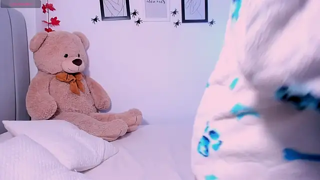 DannaHyde online show from October 24, 9:22 pm