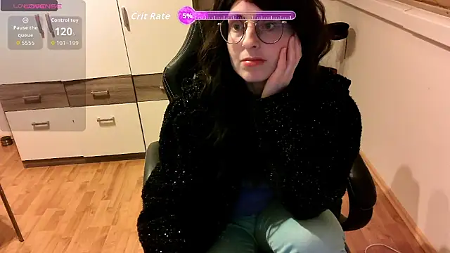 secretmia online show from March 8, 8:02 pm