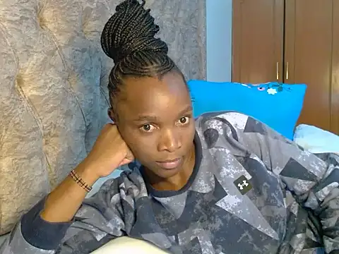 Naughty Girl17 online show from October 31, 5:39 pm