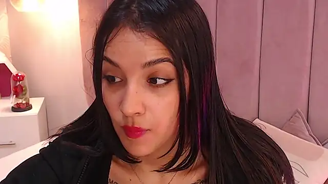 LeenaBrown online show from April 18, 12:51 pm