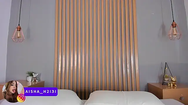 Snapshot of aisha_h_ chatting on October 5, 10:59 pm aisha h online show from October 5, 10:59 pm