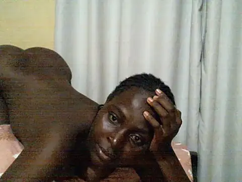 Snapshot of ara_bella chatting on October 20, 1:08 am ara bella online show from October 20, 1:08 am