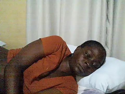 Snapshot of ara_bella chatting on October 11, 10:01 pm ara bella online show from October 11, 10:01 pm