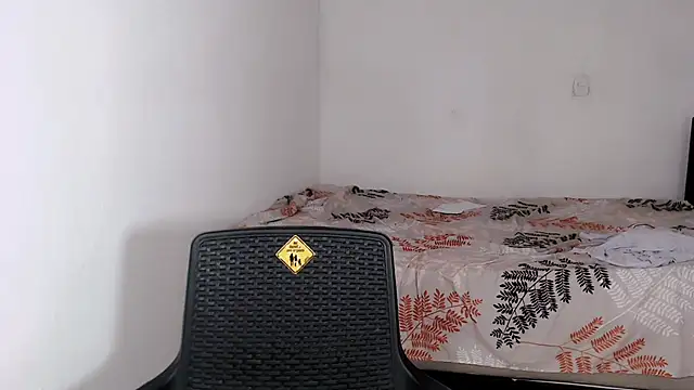 jasmin brunette  online show from December 4, 12:40 pm