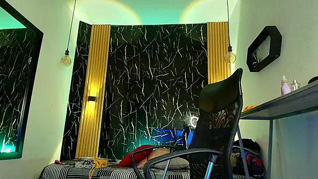 Bella salvatore online show from April 18, 10:31 pm