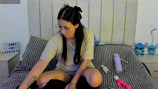 anny roberts online show from November 15, 11:17 pm