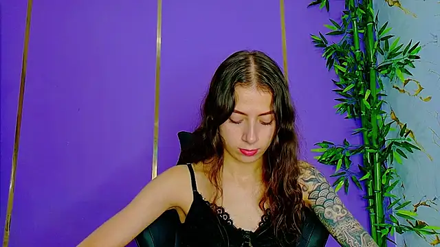 scarlet-jonesx online show from September 28, 1:12 am