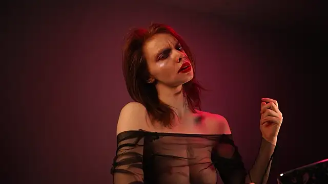 ginger hugs online show from April 17, 10:12 pm