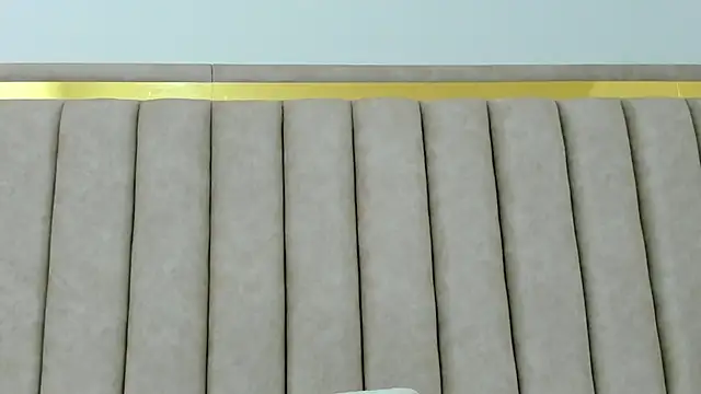 FreyaMoller online show from April 14, 7:14 pm