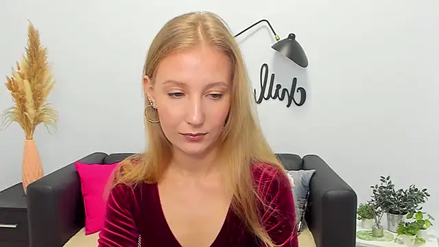 LolaWilsons online show from November 22, 8:06 am