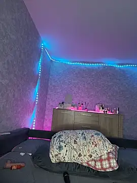 Evaaa Babiesss online show from December 15, 8:36 pm