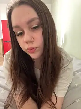 Snapshot of Marylallka5 chatting on October 21, 12:53 pm Marylallka5 online show from October 21, 12:53 pm