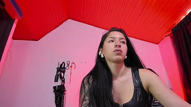 MistressVenena online show from November 1, 9:19 pm