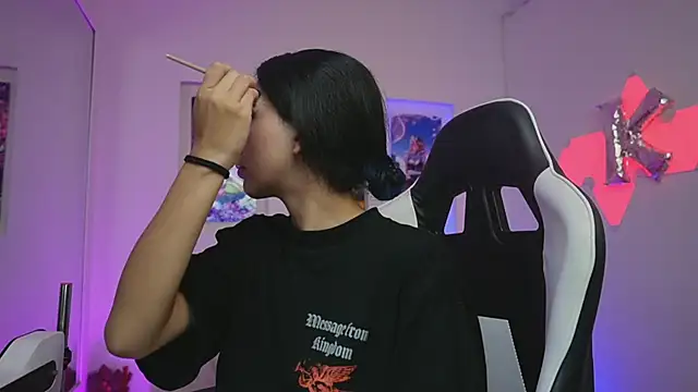 KayraOwen online show from December 15, 12:10 pm