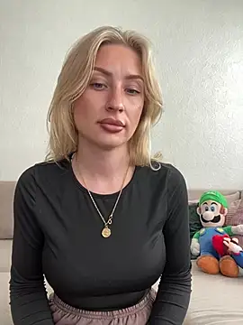 belle98 online show from March 12, 3:26 pm