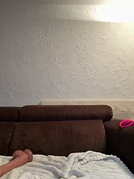 missdaisydiamond777 online show from April 18, 8:09 pm