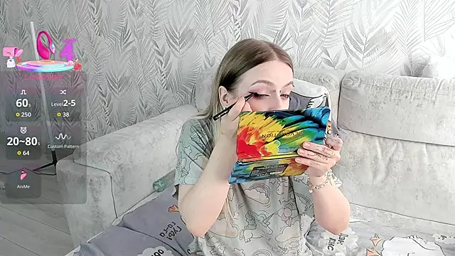 Alice Halle online show from March 21, 8:19 am