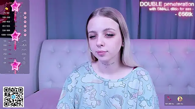 Alice Halle online show from November 6, 3:45 am