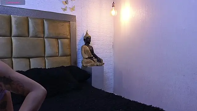 ximenawilliamss online show from November 8, 8:36 pm