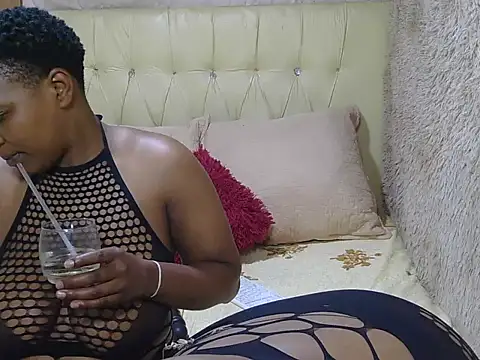 Snapshot of Xxxsluts chatting on October 8, 10:41 am Xxxsluts online show from October 8, 10:41 am