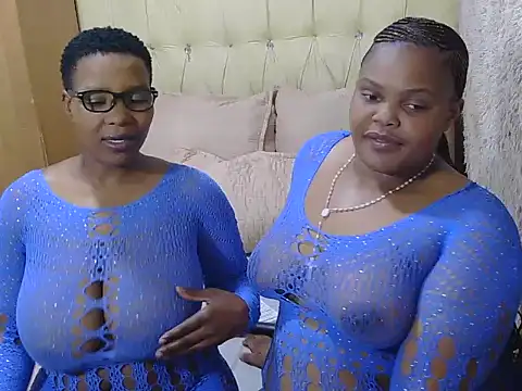 Snapshot of Xxxsluts chatting on September 10, 12:32 am Xxxsluts online show from September 10, 12:32 am