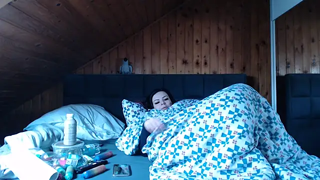 BoeseMoni1998 online show from October 19, 10:28 am