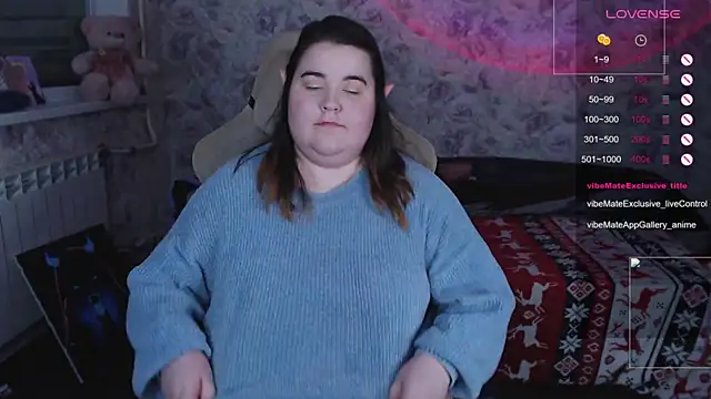 Estelle Hicks online show from December 19, 6:44 pm