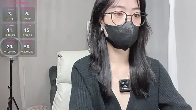  minji bae online show from October 30, 7:15 pm