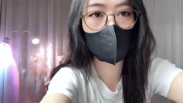  minji bae online show from April 18, 3:03 pm