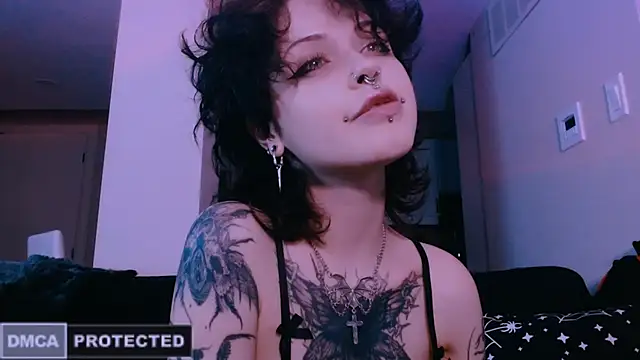 NaughtyLittleFox online show from February 28, 6:57 am