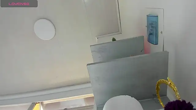 Cherllynn online show from December 2, 2:41 pm