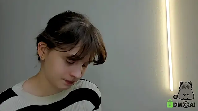 Alina Mills online show from November 4, 8:30 am