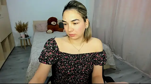 Alexa Dolly12 online show from January 14, 7:57 am