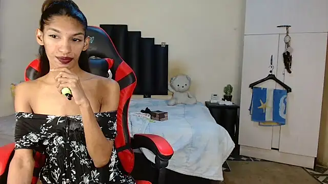 Silkylicious online show from April 25, 9:56 pm