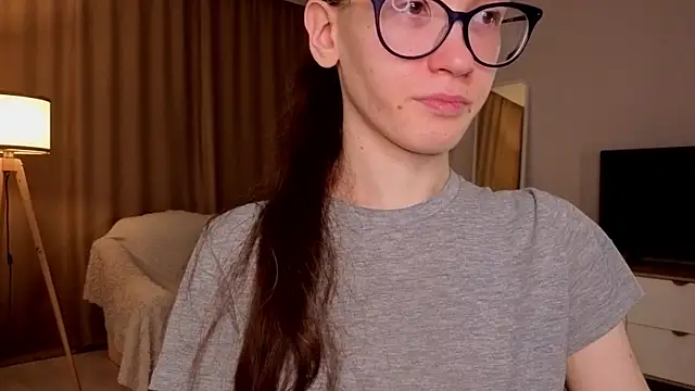 BettyBrowni online show from April 13, 4:30 pm