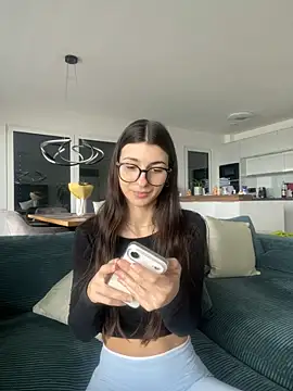 Wildberry  online show from March 13, 11:00 am