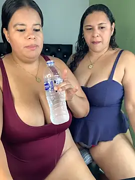 twocurvylatins online show from June 9, 10:47 am