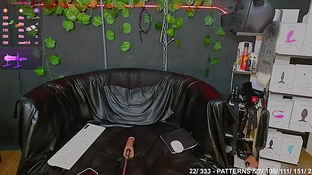 Sweett Mollyy online show from October 16, 1:52 am