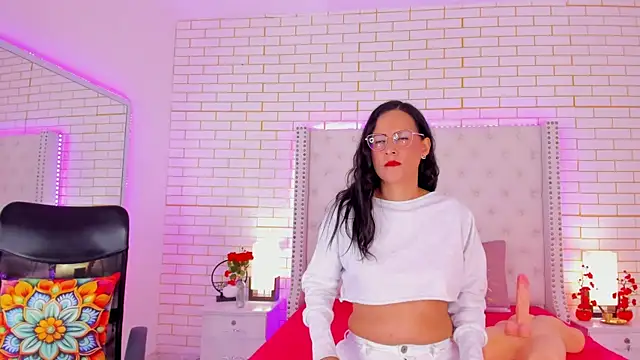 Coco Balenciaga  online show from April 13, 12:06 pm