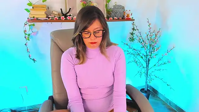 Chanelll Taylorr  online show from March 22, 1:17 pm