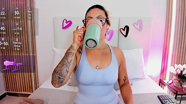 Emily robertss online show from February 19, 7:46 pm