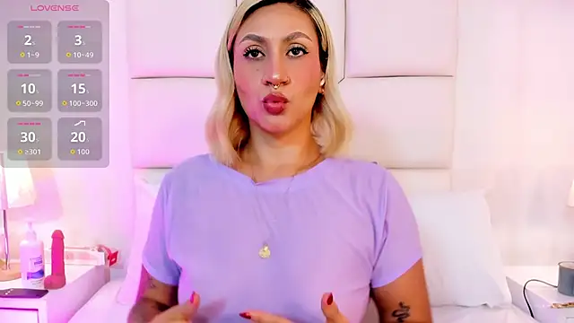 Emily robertss online show from January 6, 7:50 pm