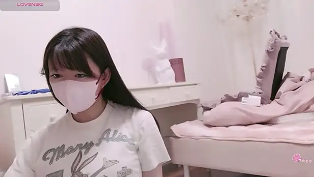 maii- online show from February 23, 1:32 pm